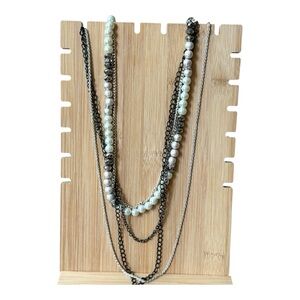 Multi-Layered Necklace in Black and Silver